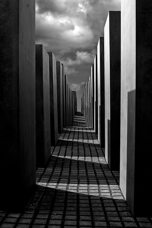 Uge-45-Holocaust-memorial_500px
